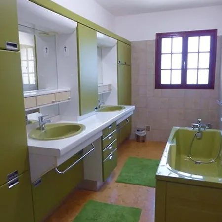 Climatisee Avec Piscine Privative, Pres D'argeles, Proche Et Montagnes - Fr-1-776-66 Sorède