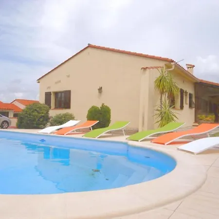 Climatisee Avec Piscine Privative, Pres D'argeles, Proche Et Montagnes - Fr-1-776-66 Willa