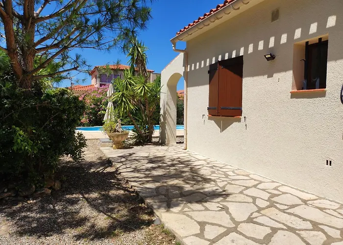 Climatisée Avec Piscine Privative, Près D'argelès, Proche Et Montagnes - Fr-1-776-66 Villa Sorède